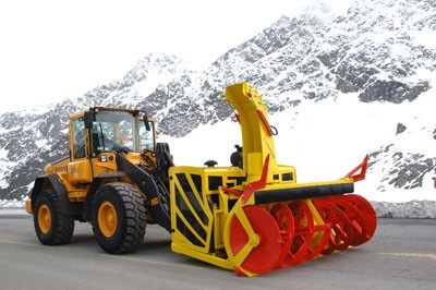 Freza za sneg za utovarivač na točkovima